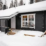 Yllaesrinne 3*